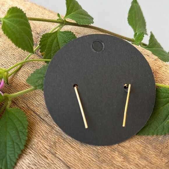 GOLD FLOWER RHINESTONE CLIMBER EARRINGS. NWOT - Picture 4 of 4